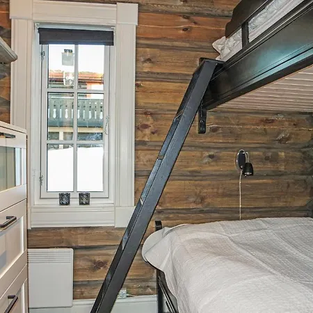 Vakantiehuis Three-bedroom In Sjusjoen